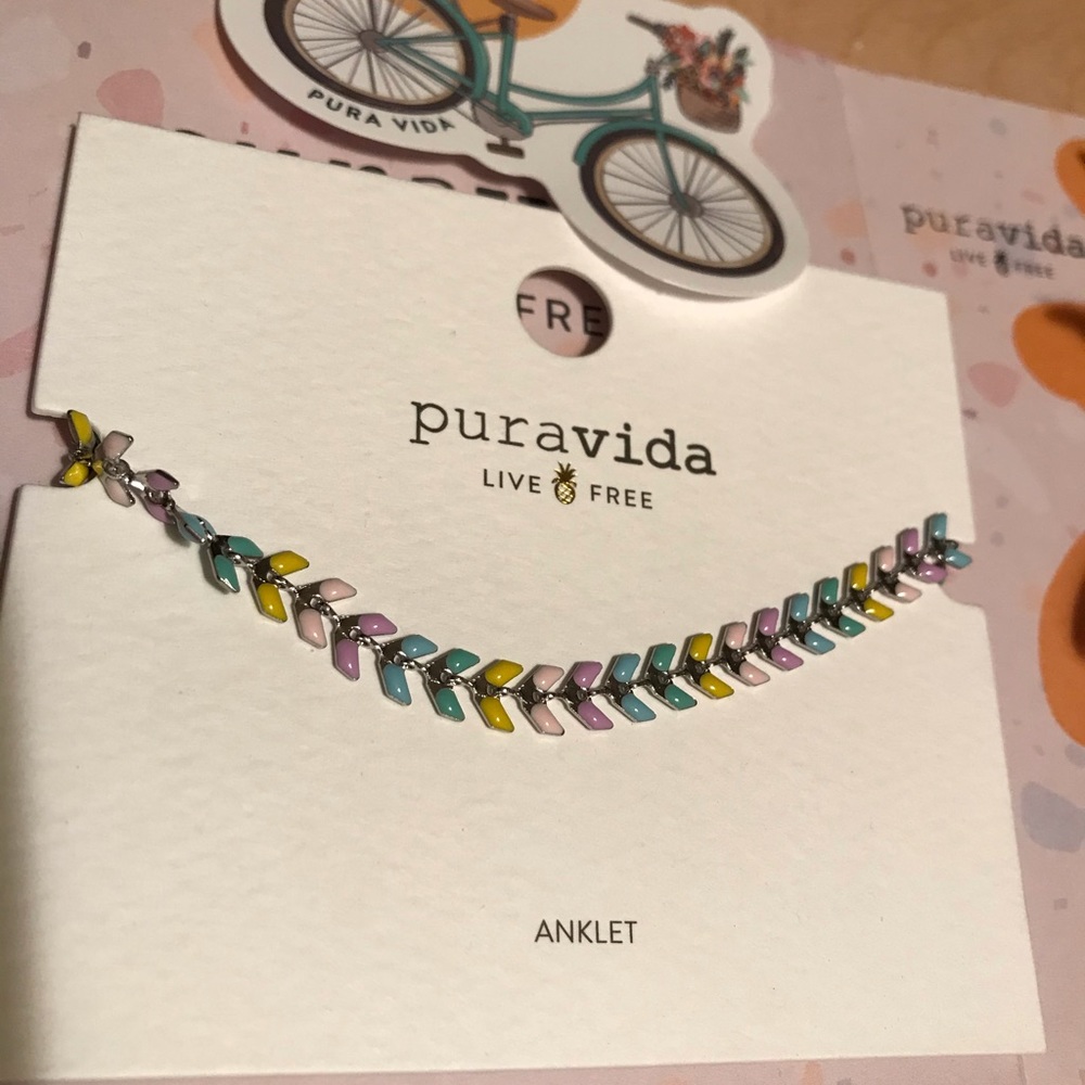 Pura Vida Rainbow Chevron Anklet!